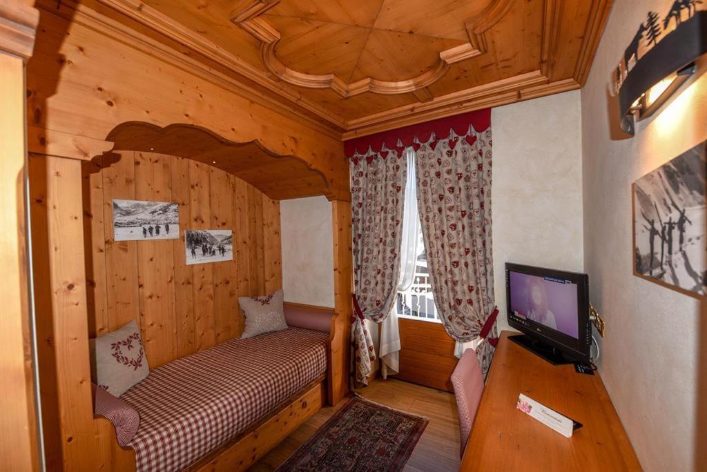 Hotel San Lorenzo Bormio Luaran gambar
